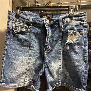 Judy Blue Women's Ripped Jean Shorts - Light Blue